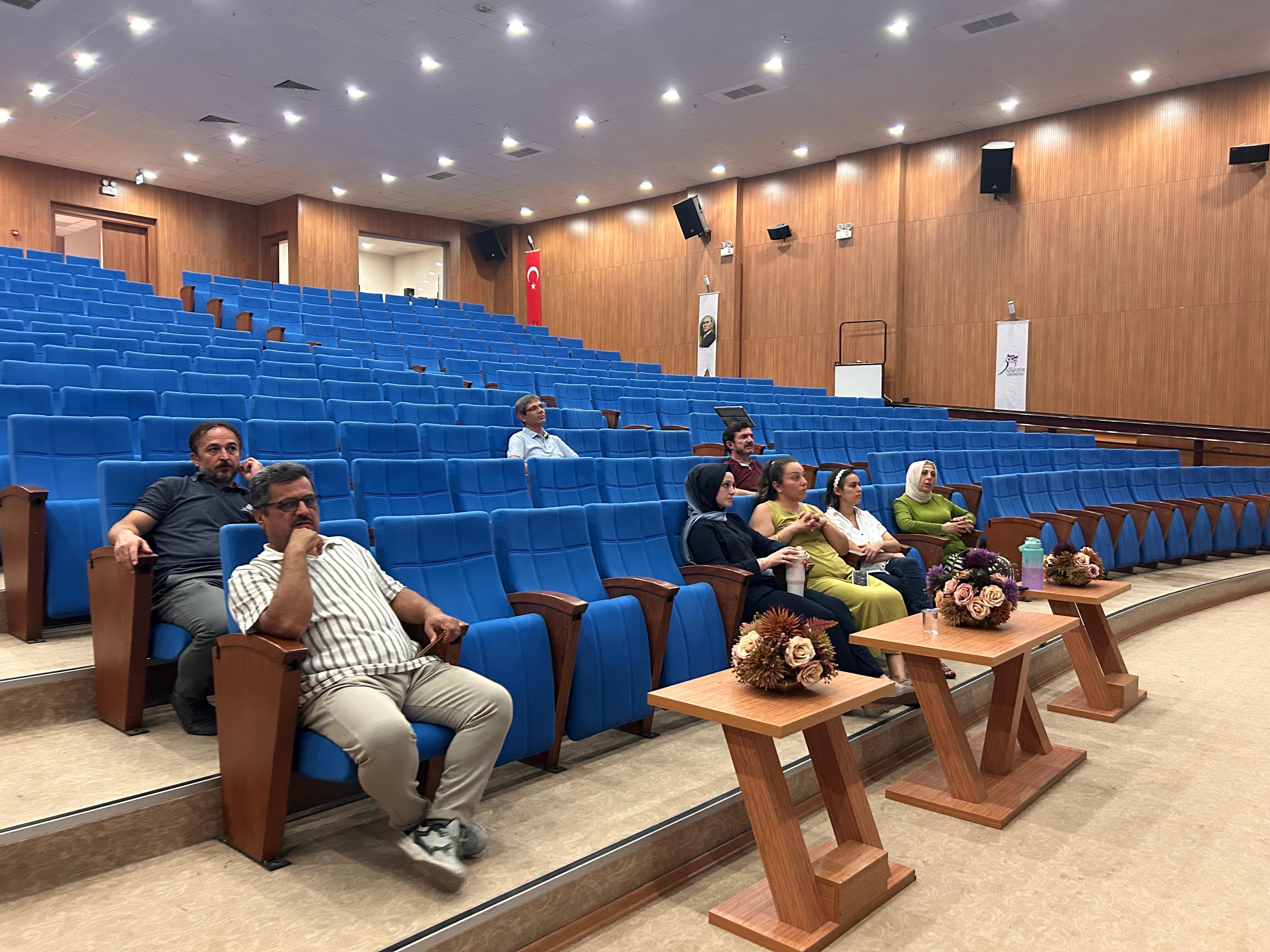 Fakülte Yönetimi ve İdari Personel Katılımı